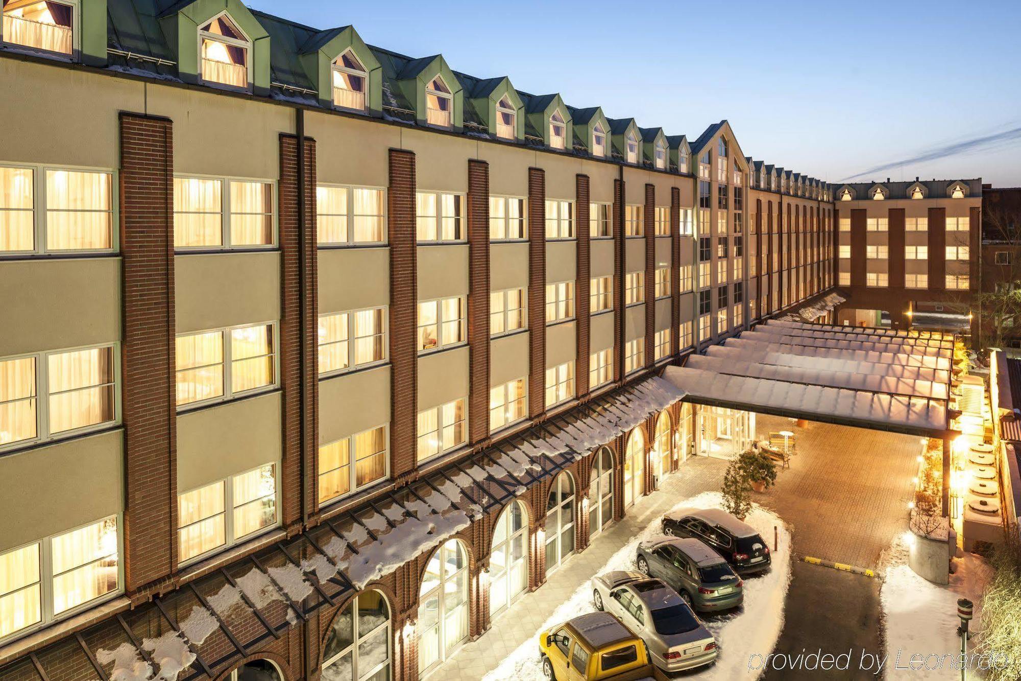 Dorint Airport-Hotel Berlin-Tegel Экстерьер фото